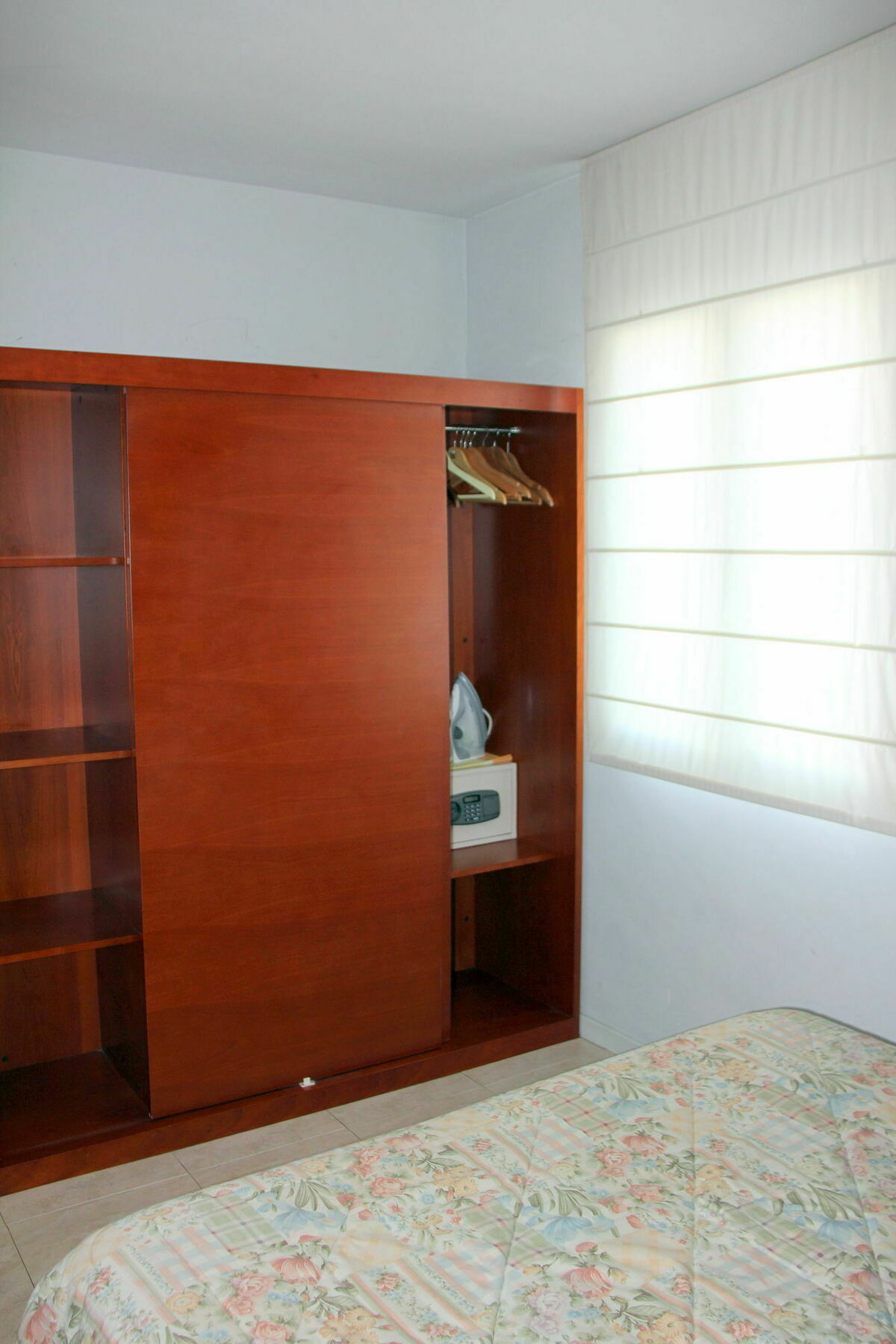 Apartamentos Caru Castelldefels Exterior photo